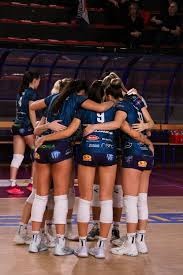 什么是“博彩中的自我损耗（Ego Depletion）”？解析深夜投注更不理智的原因。（深夜下注为何更不理性？解读博彩中的“自我损耗”）